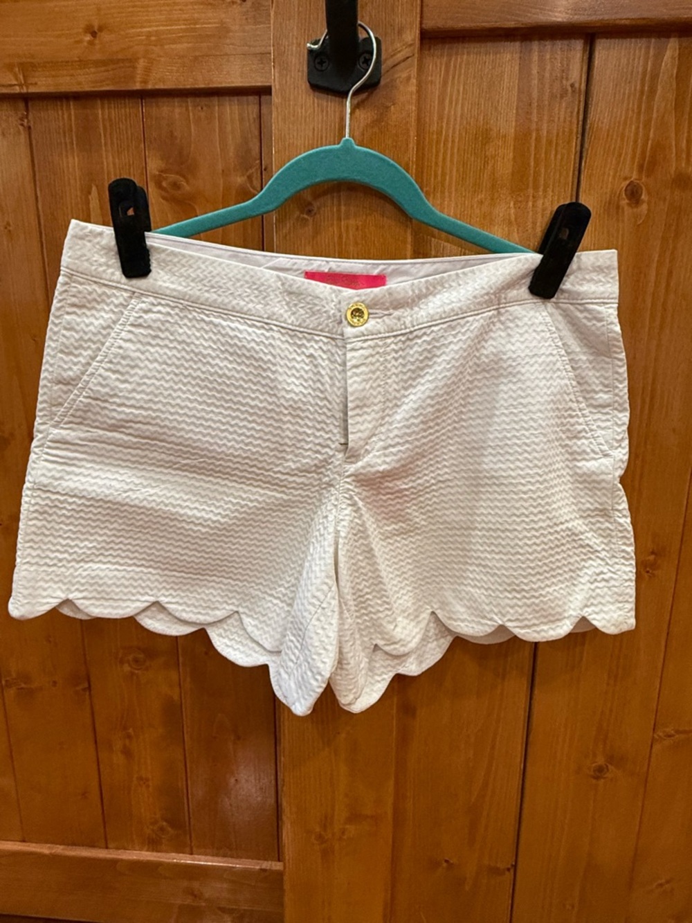 Lilly Pulitzer White Scallop Hem High Waist Shorts